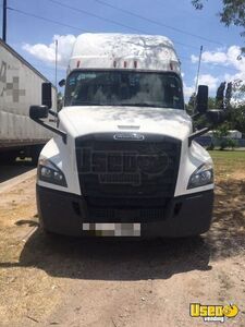 2018 Cascadia Freightliner Semi Truck 5 Texas for Sale
