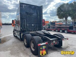 2018 Cascadia Freightliner Semi Truck 6 Florida for Sale