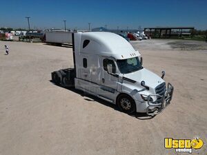 2018 Cascadia Freightliner Semi Truck 6 Texas for Sale