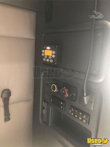 2018 Cascadia Freightliner Semi Truck 8 Texas for Sale