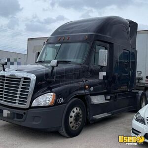 2018 Cascadia Freightliner Semi Truck 8 Texas for Sale