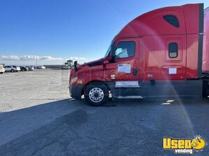 2018 Cascadia Freightliner Semi Truck California for Sale