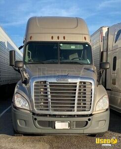 2018 Cascadia Freightliner Semi Truck California for Sale