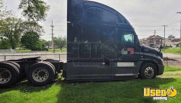 2018 Cascadia Freightliner Semi Truck Indiana for Sale