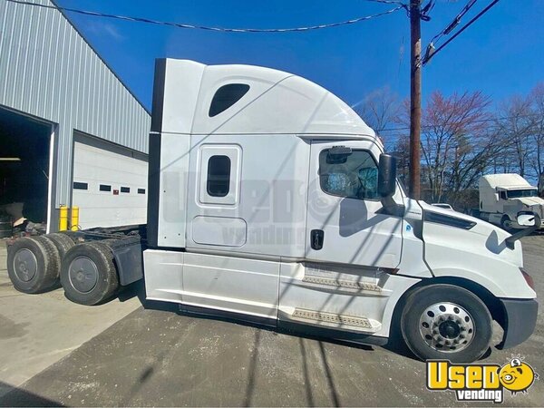 2018 Cascadia Freightliner Semi Truck New Jersey for Sale