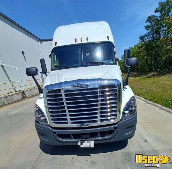 2018 Cascadia Freightliner Semi Truck South Carolina for Sale