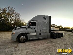 2018 Cascadia Freightliner Semi Truck Texas for Sale