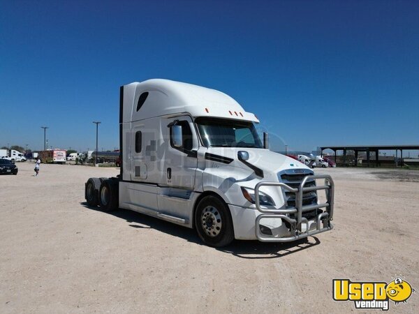 2018 Cascadia Freightliner Semi Truck Texas for Sale