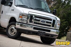 2018 E 450 Catering Food Truck Stovetop Texas Gas Engine for Sale
