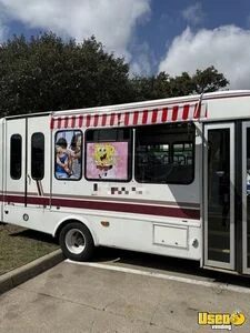 2018 E-450 Startrans New Build Food Truck Fire Extinguisher Texas Gas Engine for Sale