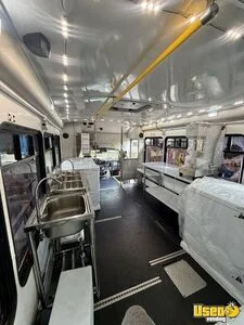 2018 E-450 Startrans New Build Food Truck Sound System Texas Gas Engine for Sale