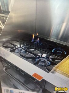 2018 Econoline All-purpose Food Truck Diamond Plated Aluminum Flooring Connecticut Gas Engine for Sale