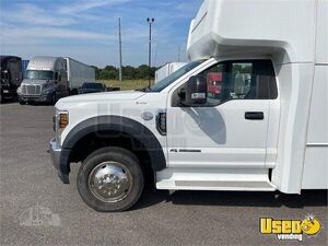 2018 F550 Shuttle Bus Shuttle Bus 5 Tennessee Diesel Engine for Sale