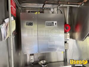 2018 F59 All-purpose Food Truck Diamond Plated Aluminum Flooring Massachusetts Gas Engine for Sale