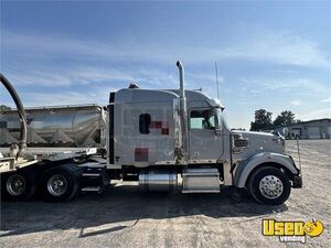 2018 Freightliner Semi Truck Chrome Package New York for Sale