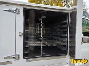 2018 G3500 Catering Food Truck Backup Camera Michigan Gas Engine for Sale