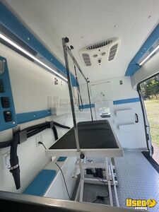 2018 Grooming Van Transit 250 Pet Care / Veterinary Truck Interior Lighting Florida Gas Engine for Sale