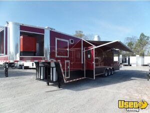 2018 8' x 40' Gooseneck Pizza / Kitchen Trailer w/ Built in Pizza Oven Bathroom for Sale in Connecticut!