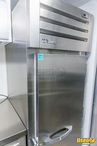 2018 Mt45 All-purpose Food Truck Diamond Plated Aluminum Flooring California Diesel Engine for Sale