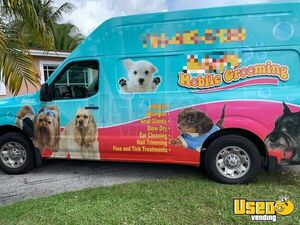 2018 Nv 2500 Pet Grooming Truck Pet Care / Veterinary Truck Florida Gas Engine for Sale