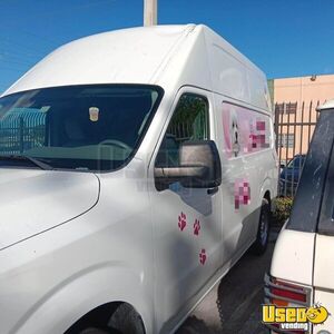 2018 Nv2500 Pet Grooming Truck Pet Care / Veterinary Truck Generator Florida Gas Engine for Sale