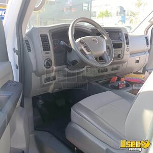 2018 Nv2500 Pet Grooming Truck Pet Care / Veterinary Truck Transmission - Automatic Florida Gas Engine for Sale