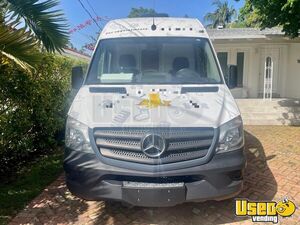 2018 Pet Grooming Trailer Pet Care / Veterinary Truck Air Conditioning Florida Diesel Engine for Sale