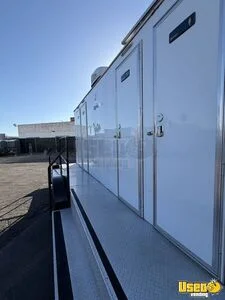 2018 T-24 Restroom / Bathroom Trailer Diamond Plated Aluminum Flooring California for Sale