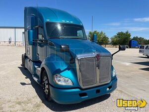 2018 T680 Kenworth Semi Truck 4 Texas for Sale