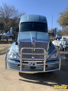 2018 T680 Kenworth Semi Truck Emergency Door Texas for Sale