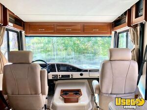 2018 Vacationer Xe Class A Motorhome Backup Camera Florida Gas Engine for Sale