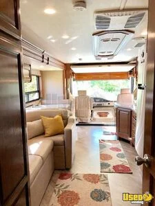 2018 Vacationer Xe Class A Motorhome Generator Florida Gas Engine for Sale