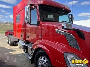 2018 Vnl Volvo Semi Truck 2 Texas for Sale