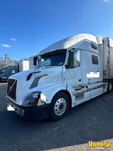 2018 Volvo Semi Truck 3 New Jersey for Sale
