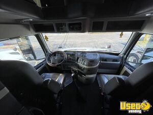 2018 Volvo Semi Truck 6 Illinois for Sale