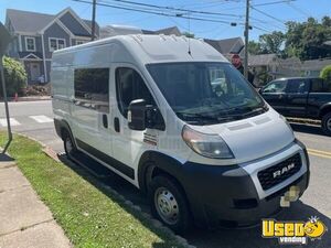 2019 2500 Pet Grooming Van Pet Care / Veterinary Truck New Jersey Gas Engine for Sale