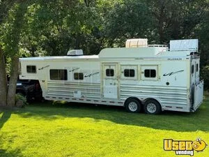 2019 3h Lq 4-horse Lq Trailer Restroom Nebraska for Sale