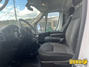 2019 Box Truck 12 Pennsylvania for Sale