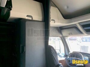 2019 Cascadia Freightliner Semi Truck 11 California for Sale