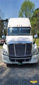 2019 Cascadia Freightliner Semi Truck 2 Georgia for Sale