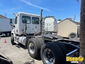 2019 Cascadia Freightliner Semi Truck 3 California for Sale