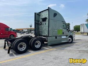 2019 Cascadia Freightliner Semi Truck 3 Illinois for Sale