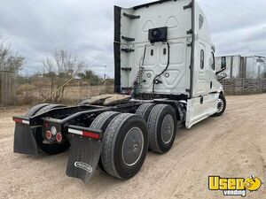 2019 Cascadia Freightliner Semi Truck 3 Texas for Sale