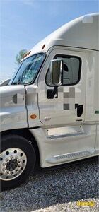 2019 Cascadia Freightliner Semi Truck 4 Georgia for Sale