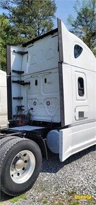 2019 Cascadia Freightliner Semi Truck 8 Georgia for Sale