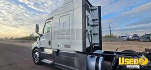 2019 Cascadia Freightliner Semi Truck California for Sale