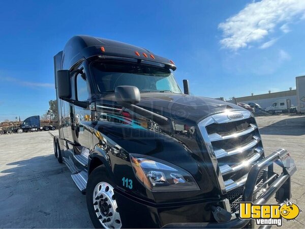 2019 Cascadia Freightliner Semi Truck California for Sale