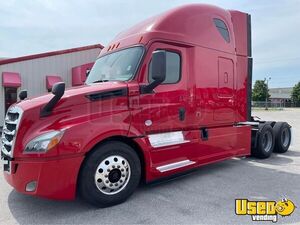 2019 Cascadia Freightliner Semi Truck Double Bunk Tennessee for Sale