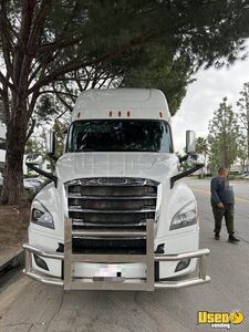 2019 Cascadia Freightliner Semi Truck Fridge California for Sale