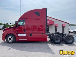 2019 Cascadia Freightliner Semi Truck Fridge Tennessee for Sale